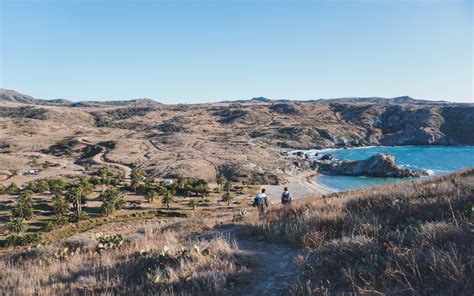 Catalina Island Hiking & Camping Guide (Two Harbors to Little Harbor)