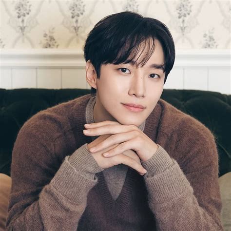 Karan Johar enjoys a whopping net worth of INR 1777 crores