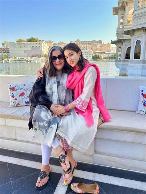 प्यार में टूटा है सारा का दिल, ब्रेकअप के बाद मां अमृता सिंह ने कैसे ...