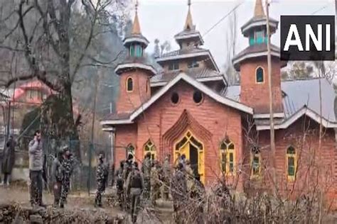 Terrorist Attack in Jammu and Kashmir: अजान दे रहे रिटायर्ड पुलिस ...