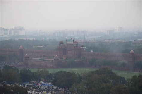 Red Fort in Delhi is Not Red Anymore! It is Turning Black: Air ...
