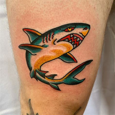 American Traditional Tattoo Shark Design: bold, timeless ocean symbolism