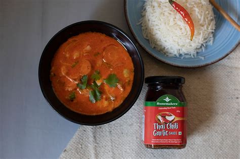 Schezwan Sauce Combo of 2 - Thai Chili Garlic Sauce + Red Chili Sauce ...