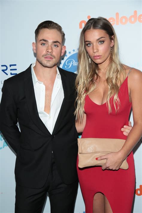 Photo : Dacre Montgomery et sa compagne Liv Pollock - 9ème gala annuel ...