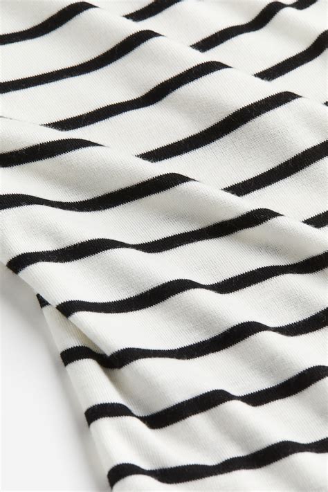 Boat-neck body - White/Black striped - Ladies | H&M IN