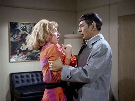 Teri Garr 脚 Teri Garr Praised After Her Death By Friends Star Lisa