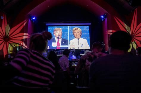 Election Night Party 的图像结果