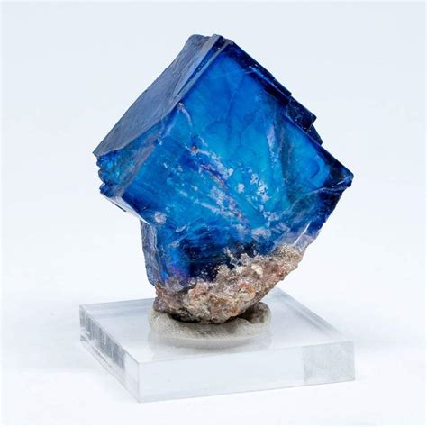 What Is Blue Halite? Best Types, Uses, Properties And More