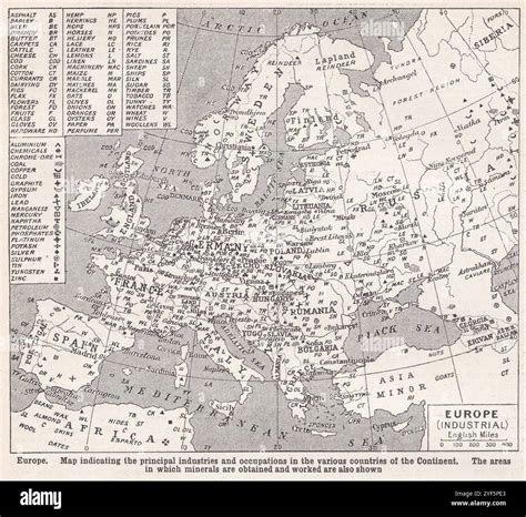 Vintage map europe 1930s hi-res stock photography and images - Alamy
