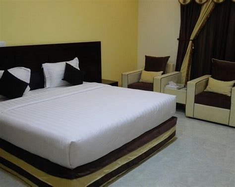 AL SAFA HOTEL (Buraimi) - Lodge Reviews, Photos, Rate Comparison ...