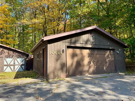 10646 Mann Lake Rd - Redman Realty Group