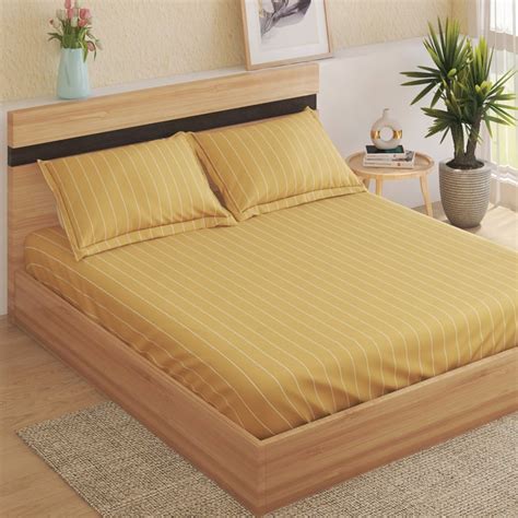Buy Medley Dastkari Cotton 220TC Striped 3Pcs King Fitted Bedsheet Set ...