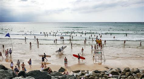 Nature Beach Swimming 的图像结果