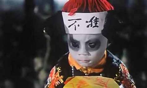 香港僵尸电影：源于历史创伤 娱乐性与仪式性并存_文化_腾讯网