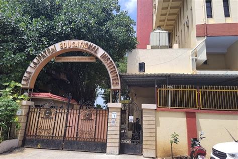 Lala Lajpat Rai College of Commerce and Economics Mumbai Campus: Photos ...