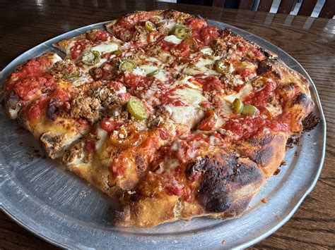 Gio's Pizza Co Dickson City - NEPA Pizza Review