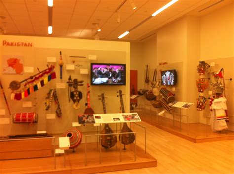 Ladee's Travels: Musical Instrument Museum (MIM) - Phoenix