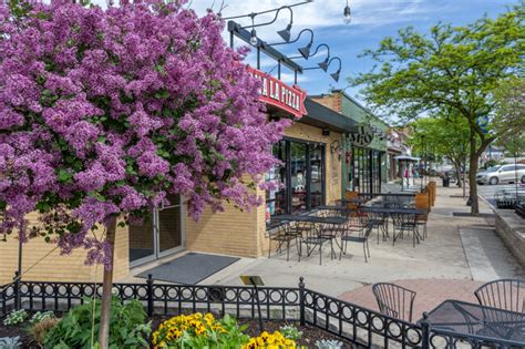 Clarendon Hills IL Real Estate & Homes for Sale - Homes.com