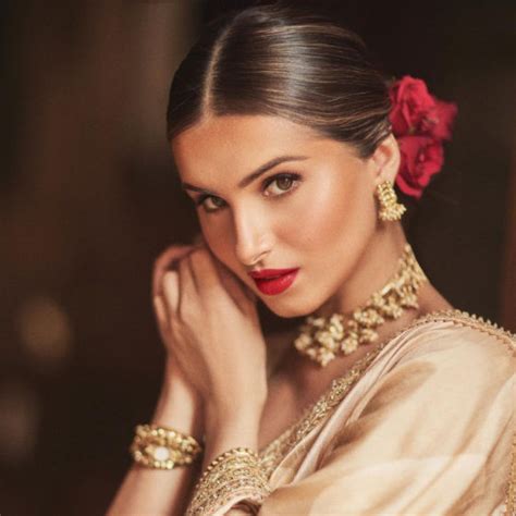 The best hairstyle guide for wedding season 2023