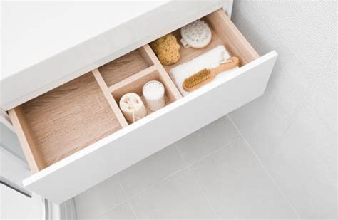 15 bathroom drawer ideas to go with a vanity mirror