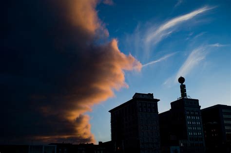 Huntington Bank lists Flint weather ball tower for sale with $3.5M ...