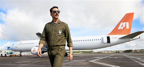 'बेल बॉटम' फिल्म देख अक्षय को दूध से नहलाया, बॉलीवुड एक्टर्स लिख रहे ...