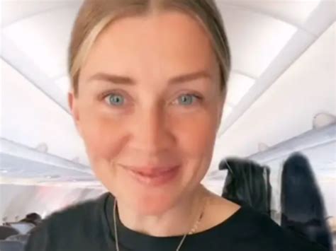 Here's Why Flight Attendants Greet Passengers