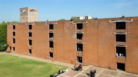 300 Marks in BITSAT 2025 Expected BITS Campus and Course | CollegeDekho