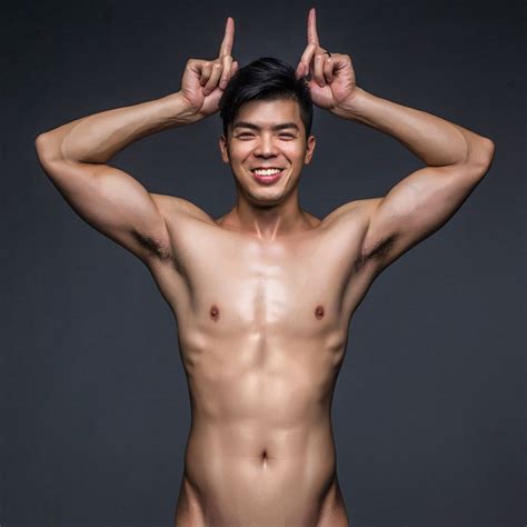 Desnudo Asians Models