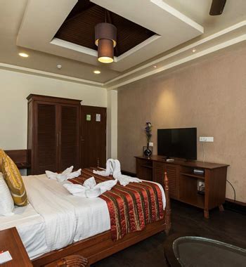 4 Star Hotels in Candolim, Goa | Godwin Hotels, Goa | Book Hotel in ...