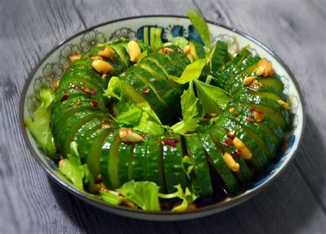 老黄瓜最好吃的6种做法图片-东北老黄瓜的做法大全 - 美食菜谱 - 华网