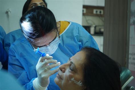 Floss and Gloss Clinic