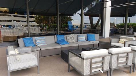 Tampa Airport Marriott Pool Pictures & Reviews - Tripadvisor