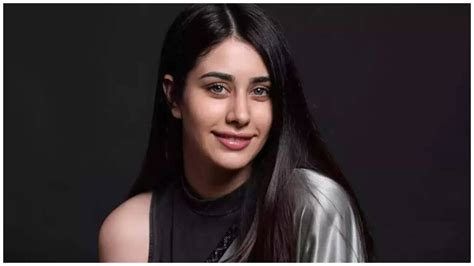 Women's Day 2024: Warina Hussain To Participate In Walkathon For Women ...