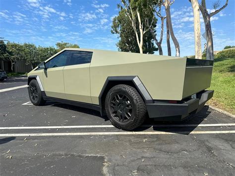 GREEN Vinyl Wrap & PPF Cybertruck -- Photos & Videos | Page 2 | Tesla Cybertruck Forum ...