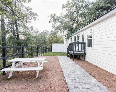 THE STRAWBERRY INN - Motel Reviews & Photos - Tripadvisor
