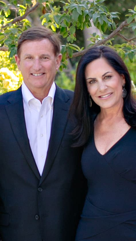 Paula Kalupa, Mark Hurd's Wife - Wiki/Bio, Age, Height, Career and ...