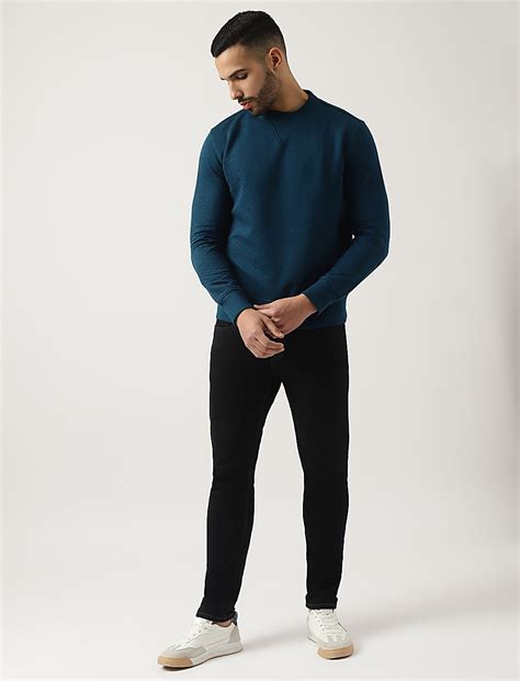 Round Neck Solid Sweatshirt