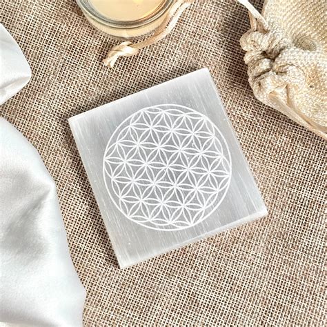 Flower of life Engraved Selenite/Satin Spar Plate – The Trivia Store