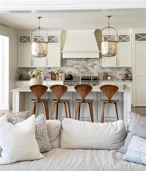 How To Position Pendant Lights Over Kitchen Island at Louise Forsman blog