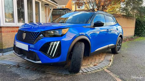 Peugeot 2008 : « Vertigo Blue 2008 GT EAT
