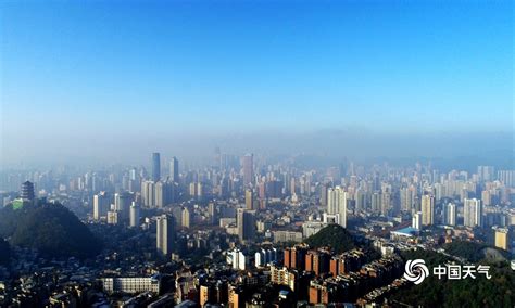 贵阳出现辐射雾 雾气缭绕如仙境-贵州首页-中国天气网