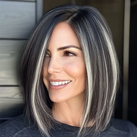 fashion brands for 40 year old woman