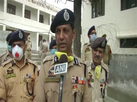 Jammu IGP reviews police arrangements amid coronavirus lockdown