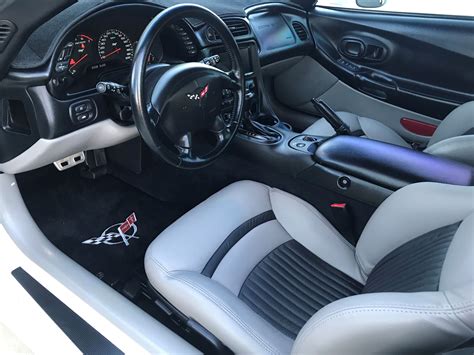 Debunking the myth/propaganda of the C5 "terrible interior ...