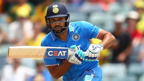 India's Priciest Cricket Bats: Kohli, Dhoni, Sharma, and Their Exquisi ...