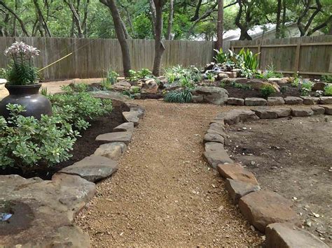 Crushed Granite Landscaping Ideas Yard ... | Xeriscape front yard ...