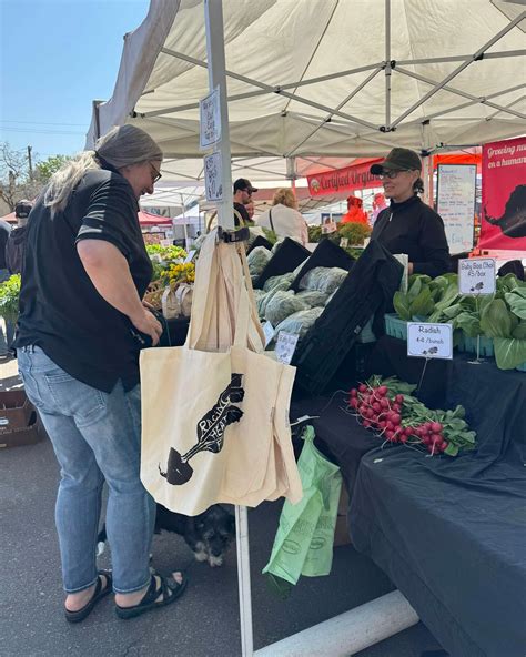 Linden Hills Farmer's Market (@lindenhillsfarmmarket) • Instagram ...