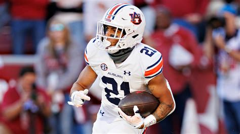 Auburn running back Brian Battie shot in Sarasota, Florida, shopping ...