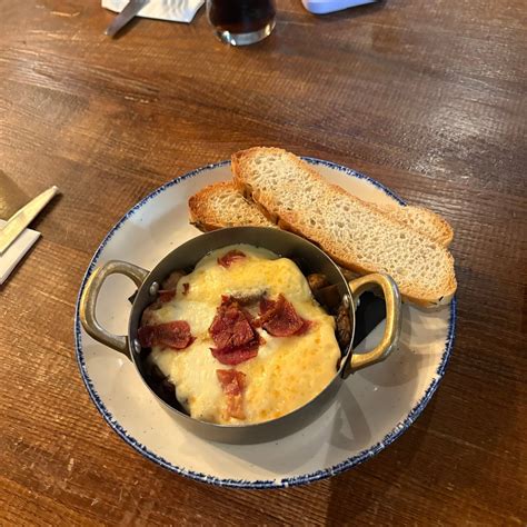 OAKINGHAM BELLE, Wokingham - Restaurant Reviews, Phone Number & Photos ...